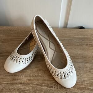Cloudwalkers by Avenue Jacey Ballet Flat Braided Open Weave Detail White 8W